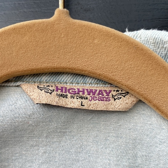 Medium Dree Light Blue Denim Button Down Vest Light Distressing. Large - Picture 5 of 6